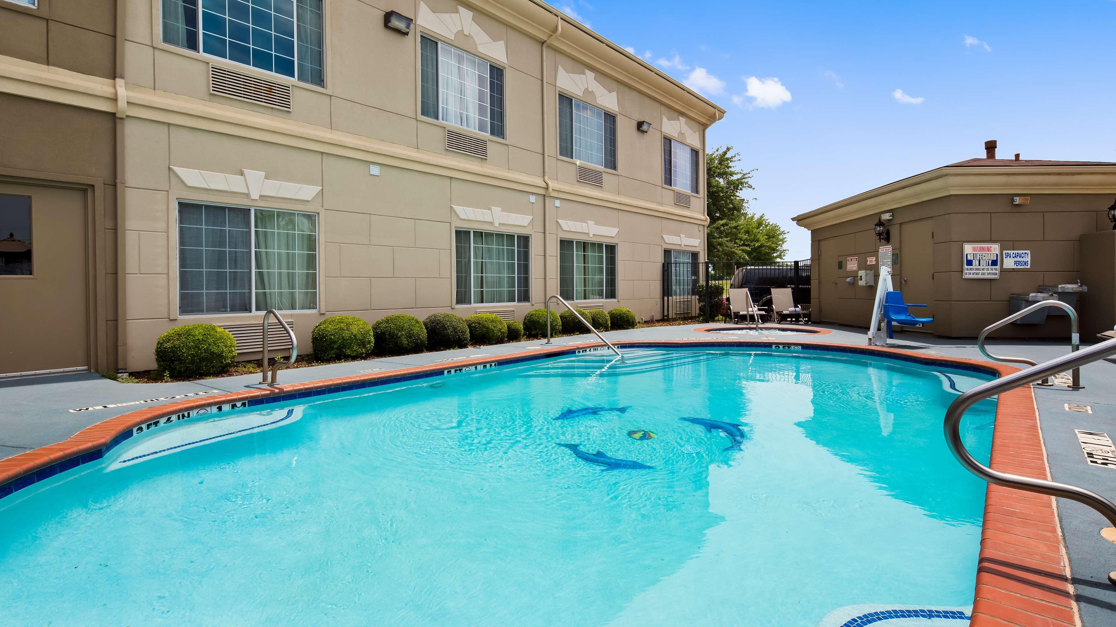 Surestay By Western Hotel 3*